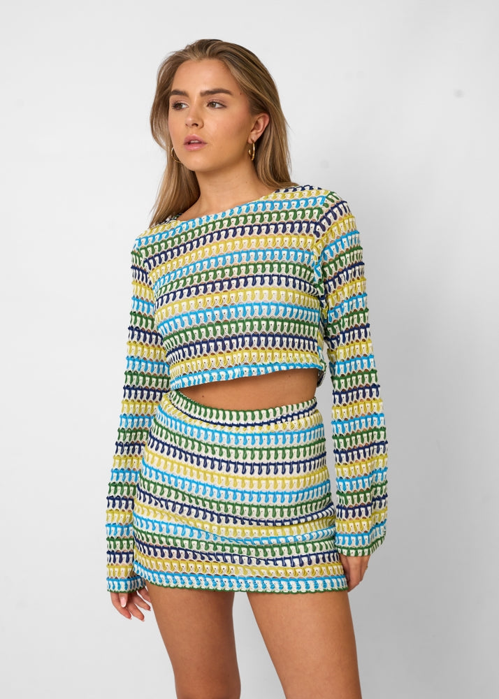 "Crochet zomerset dameskleding, luchtige stralende zomerlook met stijlvolle en comfortabele pasvorm voor warme dagen"