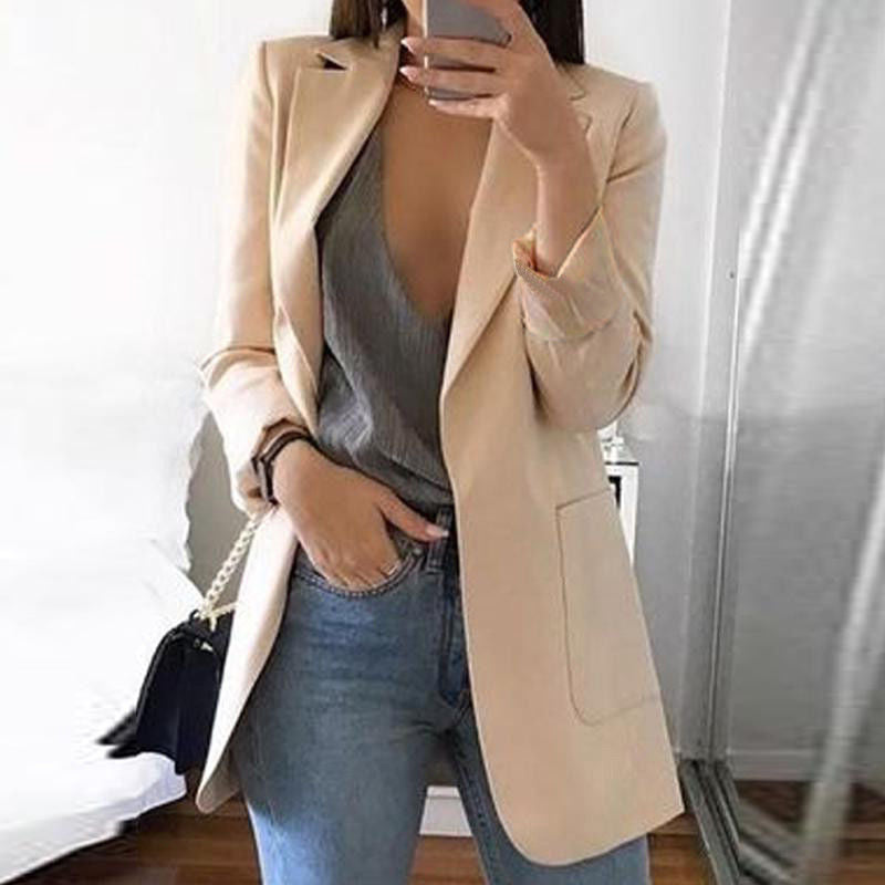 "Dames blazer met omgeslagen kraag, lange mouwen, elegant katoen-polyester ontwerp, perfecte zakelijke en formele stijl."