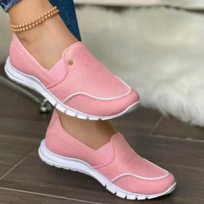 "Dames slip-on orthopedische diabetesschoenen in elegant roze, met ademend textiel en antislip zool voor optimaal comfort."