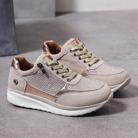 "Dames wandelschoenen met orthopedische ondersteuning, duurzaam suède en ronde teen, ideaal voor comfort en stijl."
