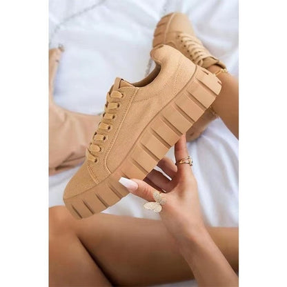 "Dania orthopedische sneakers voor dames met plateauzool, stijlvol en comfortabel, perfect voor dagelijks gebruik."