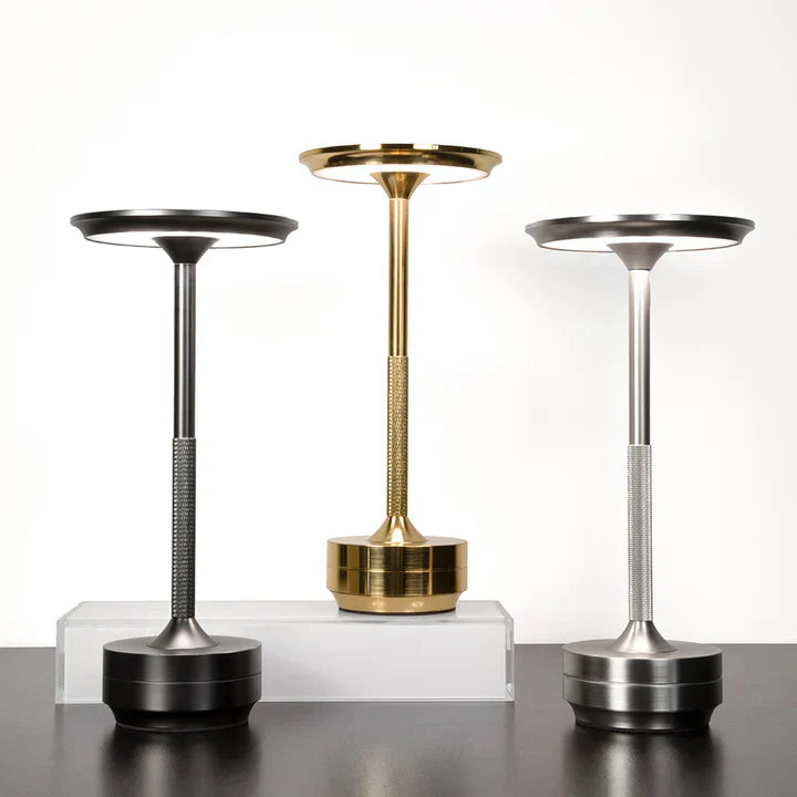"Draagbare LED tafellamp met dimbare functies, modern design, draadloos, oplaadbaar via USB, ideaal voor elke interieurstijl.