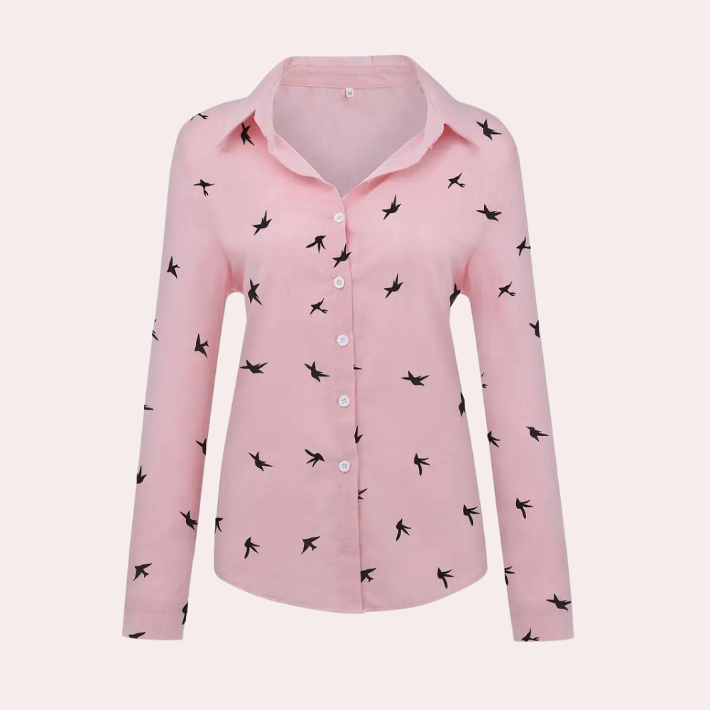 "Elegant dameshemd met lange mouwen, zwaluwprint en knoopsluiting. Perfect voor casual en zakelijke outfits."