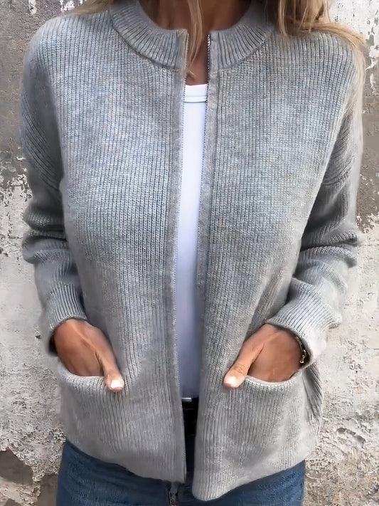 "Elegant damesvest, zacht materiaal, veelzijdig ontwerp, comfortabele pasvorm, ideaal voor gelaagdheid, stijlvolle keuze."