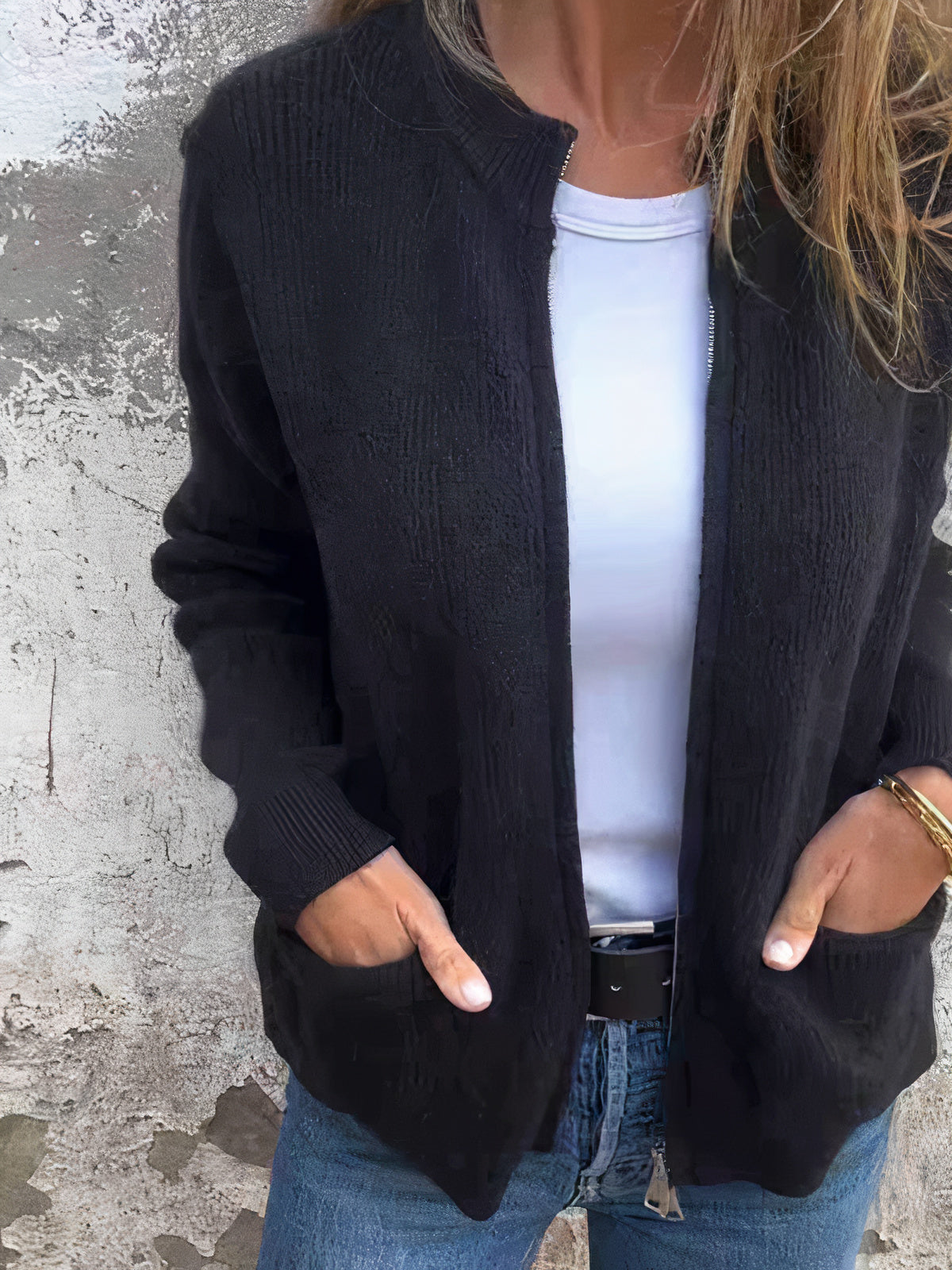 "Elegant damesvest, zacht materiaal, veelzijdig ontwerp, comfortabele pasvorm, ideaal voor gelaagdheid, stijlvolle keuze."