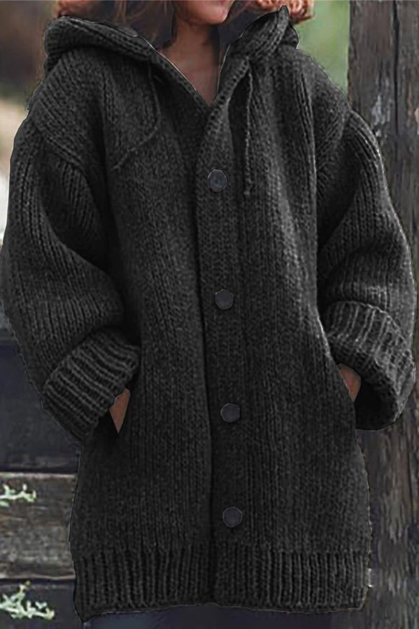 Elegant gebreid vest voor dames met capuchon in kaki, zachte stof, ideale keuze voor stijl en comfort in de winter.