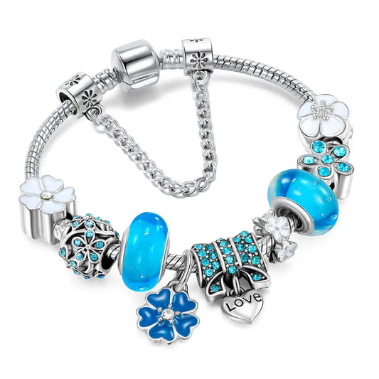 "Elegante 925 zilveren bedelarmband, tijdloos en verfijnd ontwerp met glanzende afwerking, perfect voor damescollectie."