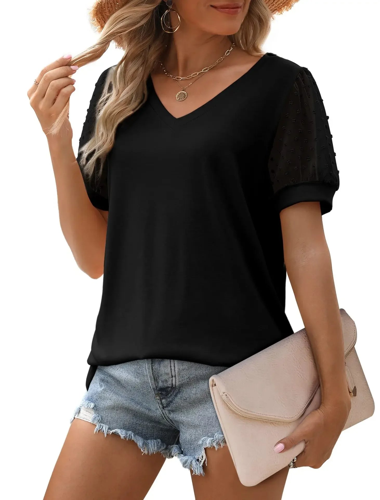 "Elegante Emma V-Hals linnen top voor dames, luchtig ontwerp met stijlvolle V-hals, ideaal voor casual en chique outfits."