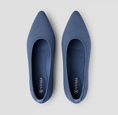 "Elegante en ademende ballerinaschoenen, zijaanzicht met mesh-ontwerp en slanke vorm voor dagelijks comfort in damesmode."