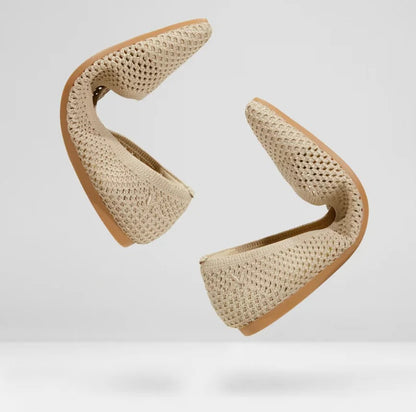 "Elegante en ademende ballerinaschoenen, zijaanzicht met mesh-ontwerp en slanke vorm voor dagelijks comfort in damesmode."