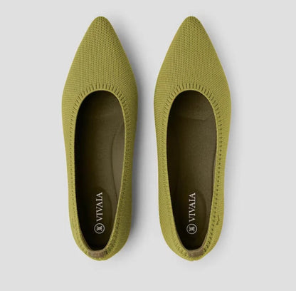 "Elegante en ademende ballerinaschoenen, zijaanzicht met mesh-ontwerp en slanke vorm voor dagelijks comfort in damesmode."