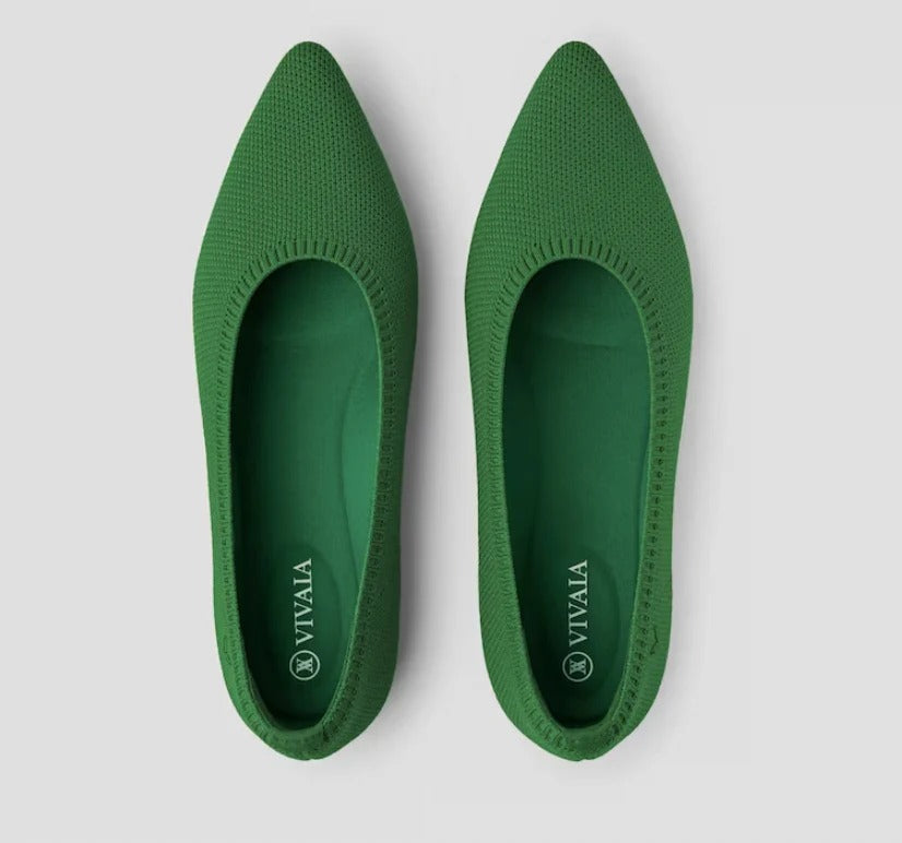 "Elegante en ademende ballerinaschoenen, zijaanzicht met mesh-ontwerp en slanke vorm voor dagelijks comfort in damesmode."
