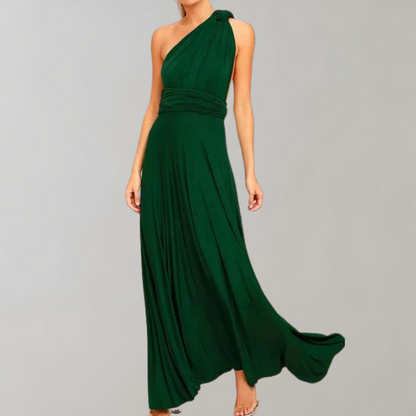 "Elegante Isabeau wikkeljurk in wijnrood, maxi-lengte met veelzijdige pasvorm en ademende stof voor zomerdagen."
