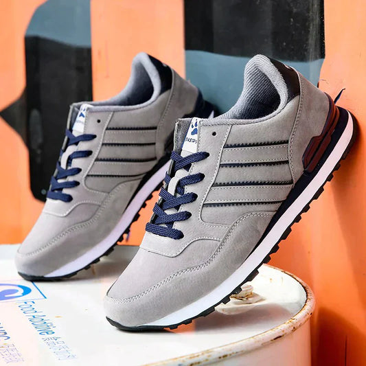 "Elegante klassieke herensneaker, minimalistisch ontwerp, hoogwaardig materiaal, comfortabel en duurzaam voor dagelijks gebru