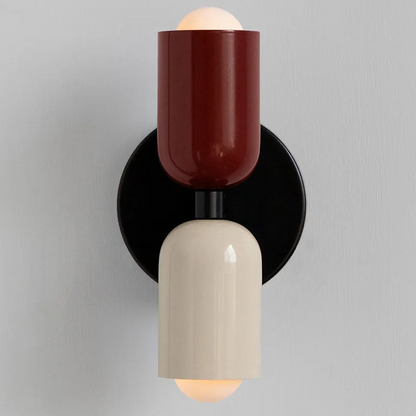 "Elegante Scandinavisch ontworpen wandlamp met LED, verkrijgbaar in meerdere kleuren voor warmte en stijl in elk interieur."