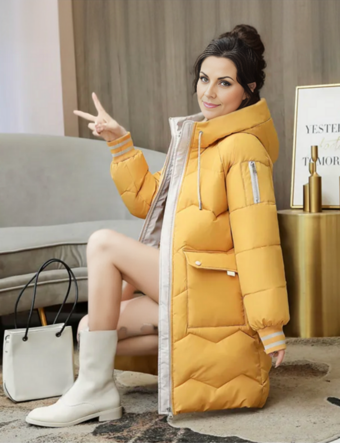 "Elegante winterparka met getailleerde snit en zachte kapuchon voor dames, ideale isolatie voor koude dagen."