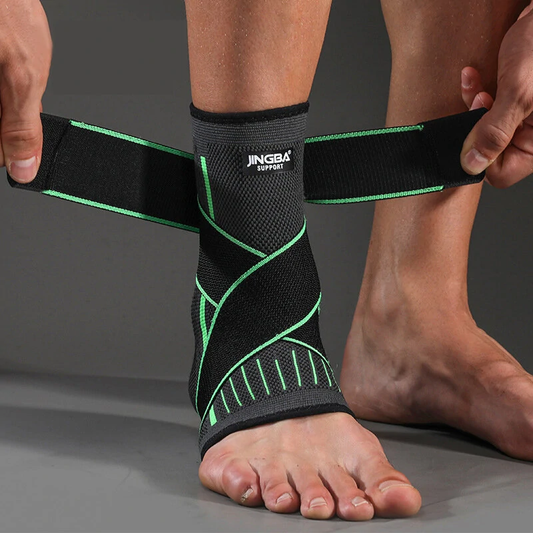 "Enkelcompressiebandage FlexGuard zwart, elastisch met klittenband, biedt ondersteuning bij pijn en zwelling, ademend materia