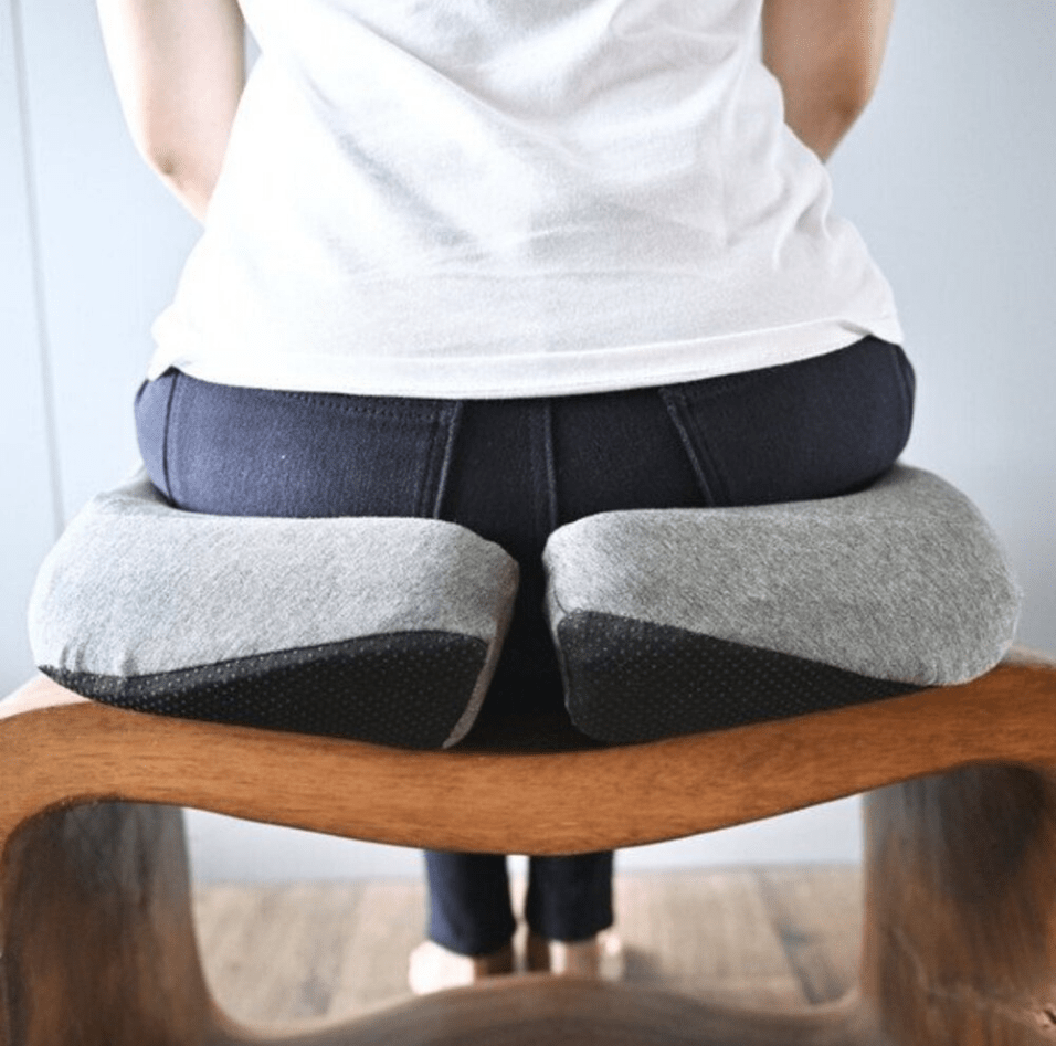 Ergonomisch zitkussen, drukverlagend, ademend materiaal, modern design, comfortabele ondersteuning rug en heupen.