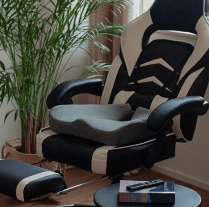 Ergonomisch zitkussen, drukverlagend, ademend materiaal, modern design, comfortabele ondersteuning rug en heupen.