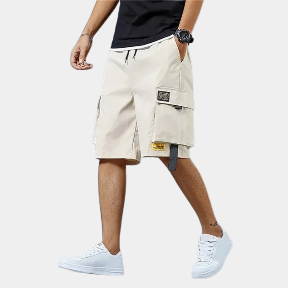 "Grijze cargo shorts voor heren met praktische zakken, veelzijdig en comfortabel voor stads- en natuuravonturen."