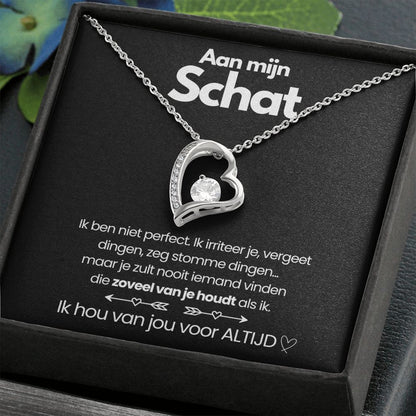 "Hartvormige ketting met sprankelende zirkonia, verstelbare lengte en elegant ontwerp voor dames, symbool van tijdloze liefde