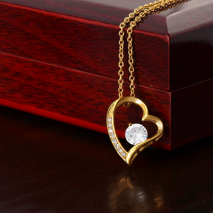 "Hartvormige ketting met sprankelende zirkonia, verstelbare lengte en elegant ontwerp voor dames, symbool van tijdloze liefde