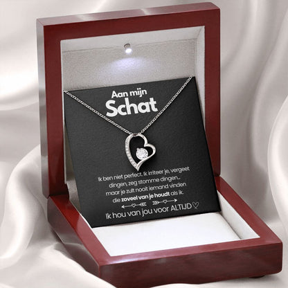 "Hartvormige ketting met sprankelende zirkonia, verstelbare lengte en elegant ontwerp voor dames, symbool van tijdloze liefde