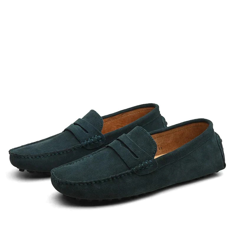 "Italiaanse stijl heren suède loafers, elegant ontwerp, bruine kleur, ideaal voor zowel casual als formele gelegenheden."