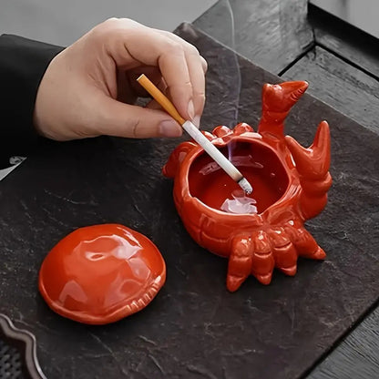 "Keramische krabasbak in krabvorm, uniek decoratief object voor interieur, gemaakt van duurzaam keramiek, speelse flair."