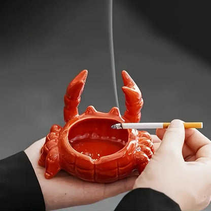 "Keramische krabasbak in krabvorm, uniek decoratief object voor interieur, gemaakt van duurzaam keramiek, speelse flair."