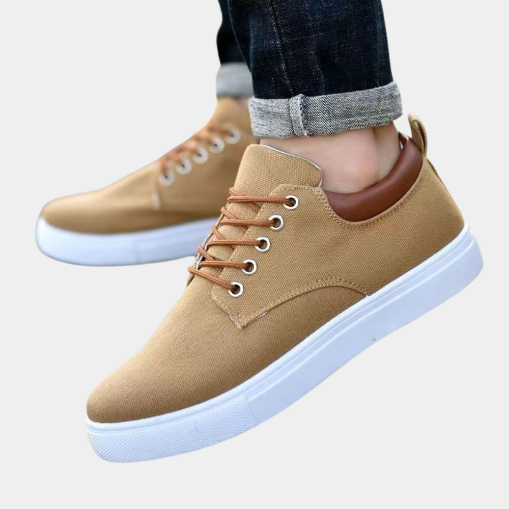 "Khaki herensneakers, orthopedisch ontwerp, comfortabel, stijlvol, ideaal voor casual outfits, extra voetondersteuning."