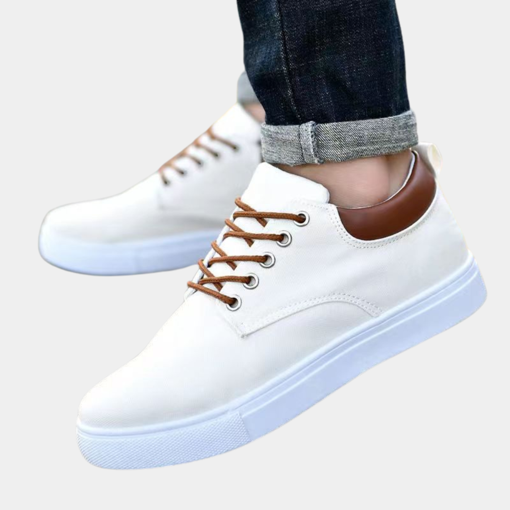 "Khaki herensneakers, orthopedisch ontwerp, comfortabel, stijlvol, ideaal voor casual outfits, extra voetondersteuning."