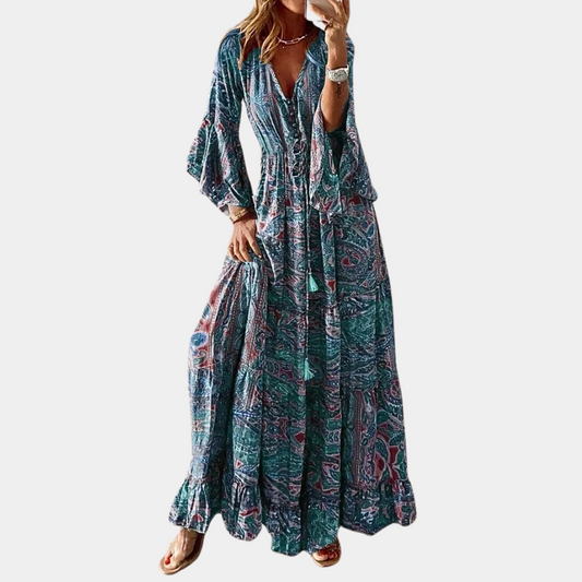 "Lange boheemse maxi jurk voor vrouwen in vloeiende stof, oranje kleur, perfect voor zomer en elke gelegenheid."