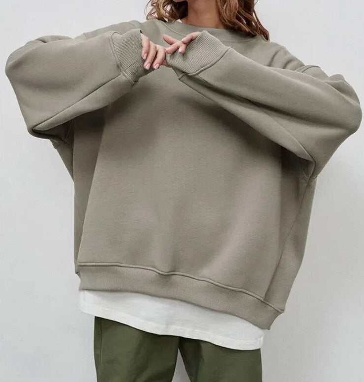 "Liv oversized sweater, lichtgrijs, zachte stof, dameskleding, comfortabele en veelzijdige trui voor elke gelegenheid, trendy