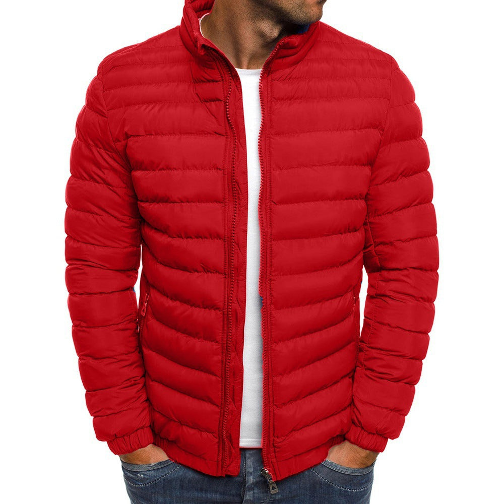 "Luxe heren donsjas met slanke pasvorm, stijlvolle afwerking, donkerblauw, zwart of rood, perfect voor winter, maat S-3XL."