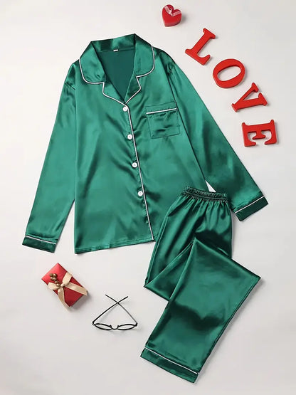 "Luxe satijnen pyjama set voor dames, elegant ontwerp, zijdezachte stof in diverse kleuren voor stijl en comfort."