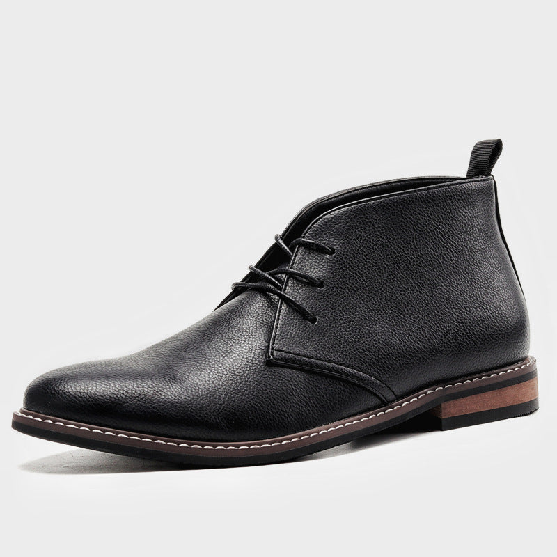 "Mannelijke desert boots in suède-leer, bruin. Comfortabele, duurzame herenschoenen. Perfect voor herfst en winter."