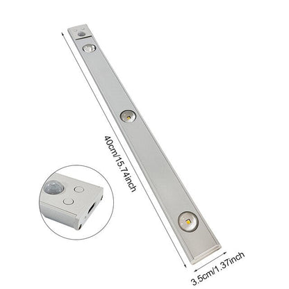 "Moderne draadloze LED wandlamp met bewegingssensor, energiezuinig en elegant, ideaal voor elke woonruimte."