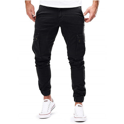 "Moderne heren cargo broek met elastische taille, ruime zakken en trendy ontwerp voor comfort en stijl."