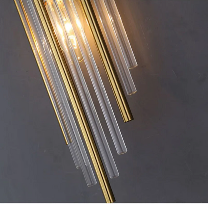 "Moderne wandlamp goud, tijdloze elegantie, luxe verlichting voor verfijnd interieur."