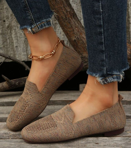 "Orthopedische antislip damesschoenen, elegant grijs ontwerp met afgeronde neus en ademende voering voor comfort."