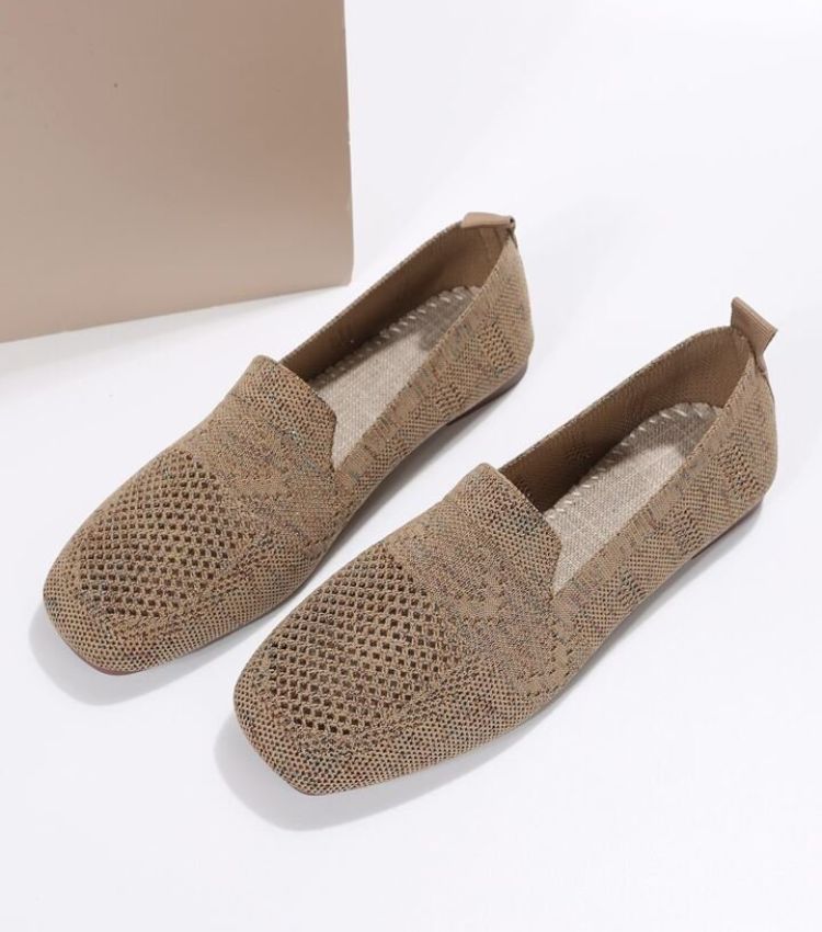 "Orthopedische antislip damesschoenen, elegant grijs ontwerp met afgeronde neus en ademende voering voor comfort."