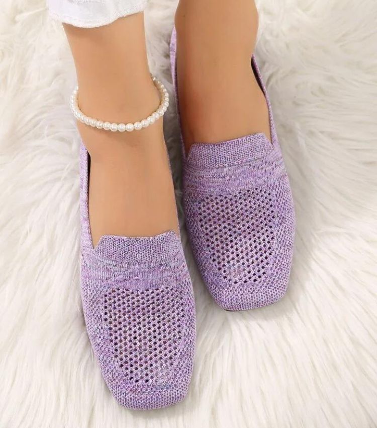 "Orthopedische antislip damesschoenen, elegant grijs ontwerp met afgeronde neus en ademende voering voor comfort."