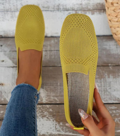 "Orthopedische antislip damesschoenen, elegant grijs ontwerp met afgeronde neus en ademende voering voor comfort."