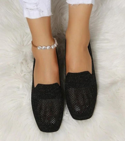 "Orthopedische antislip damesschoenen, elegant grijs ontwerp met afgeronde neus en ademende voering voor comfort."