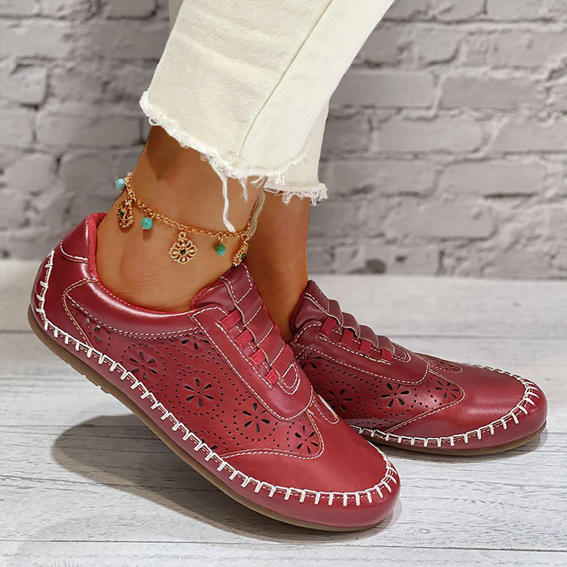 Orthopedische comfortabele damesschoenen met opengewerkt patroon, stijlvol ontwerp en orthopedisch voetbed voor optimaal comf