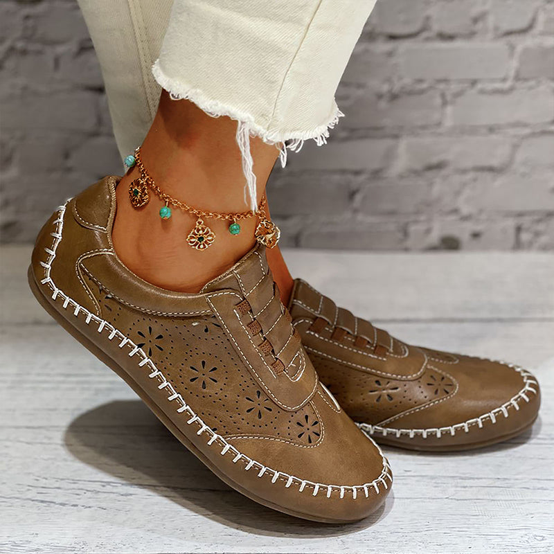 Orthopedische comfortabele damesschoenen met opengewerkt patroon, stijlvol ontwerp en orthopedisch voetbed voor optimaal comf