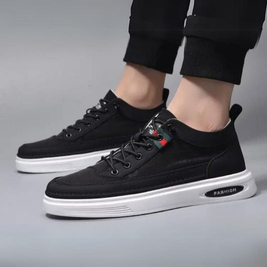 "Orthopedische herenschoenen, grijs, eigentijds design, comfortabel en ondersteunend, perfect voor dagelijkse casual outfits.