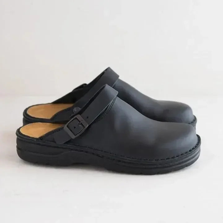 "Orthopedische leren heren pantoffels, luxe en stijlvol design met open hiel en antislip zool voor ultiem comfort."