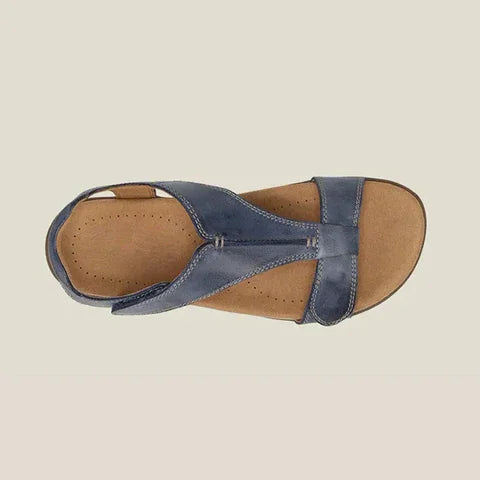 "Orthopedische leren sandalen voor dames. Stijlvol ontwerp, hoogwaardig leer, bruin met verstelbare riemen voor comfort."